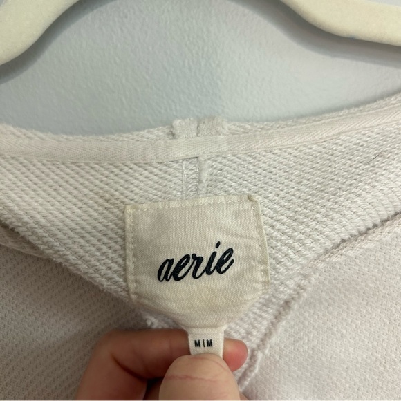 Aerie Cream Ivory Beach Party Cropped Crewneck Sweatshirt Women’s Size Medium - Picture 3 of 5